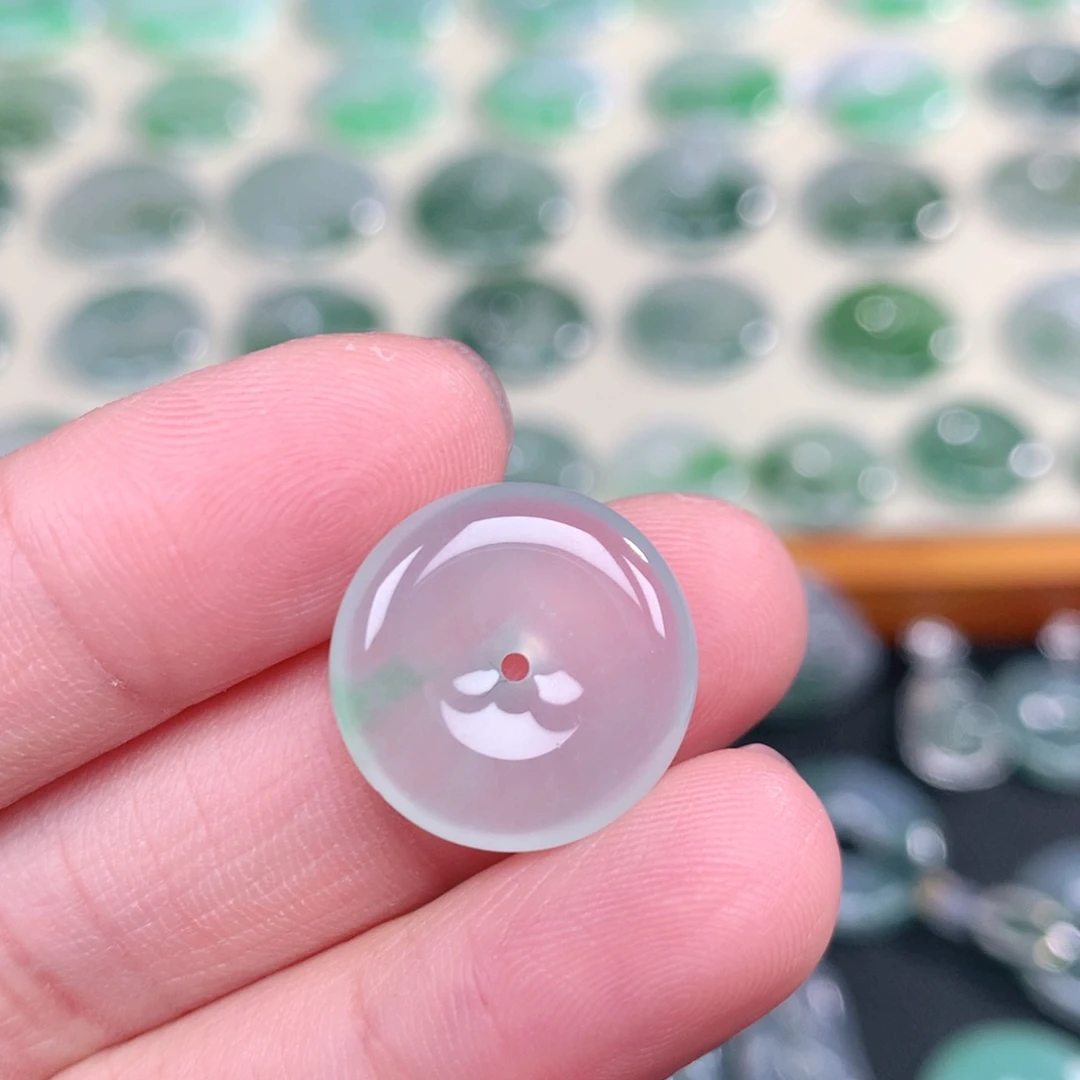 翡翠未镶嵌吊坠(不含链)17.6-4.0