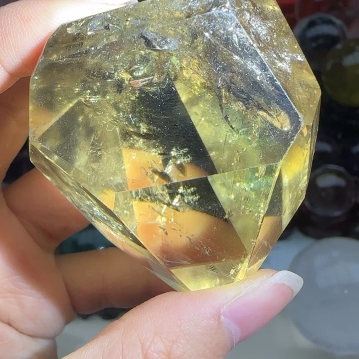 水晶未镶嵌摆件b608