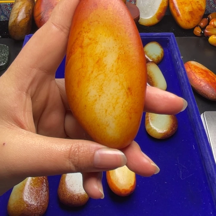 用***6和田玉未镶嵌颈饰
