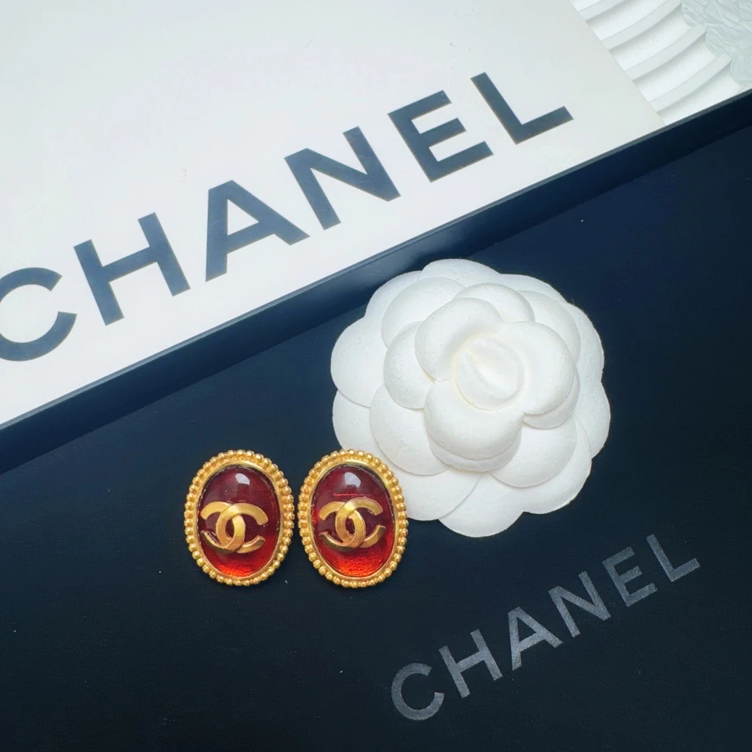 95新 Chanel/香奈儿 柚礼/香奈儿红琉璃椭圆耳夹CV502003