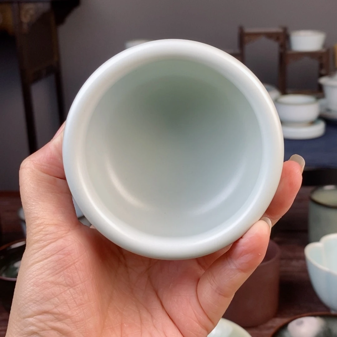 朱砂胎月白禅定杯 开片 托烧