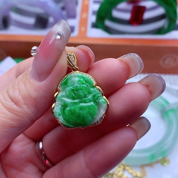 翡翠颈饰银S925镶嵌翡翠