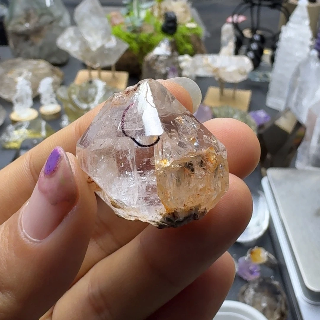 G****石材红泥骸骨。。。。马岛