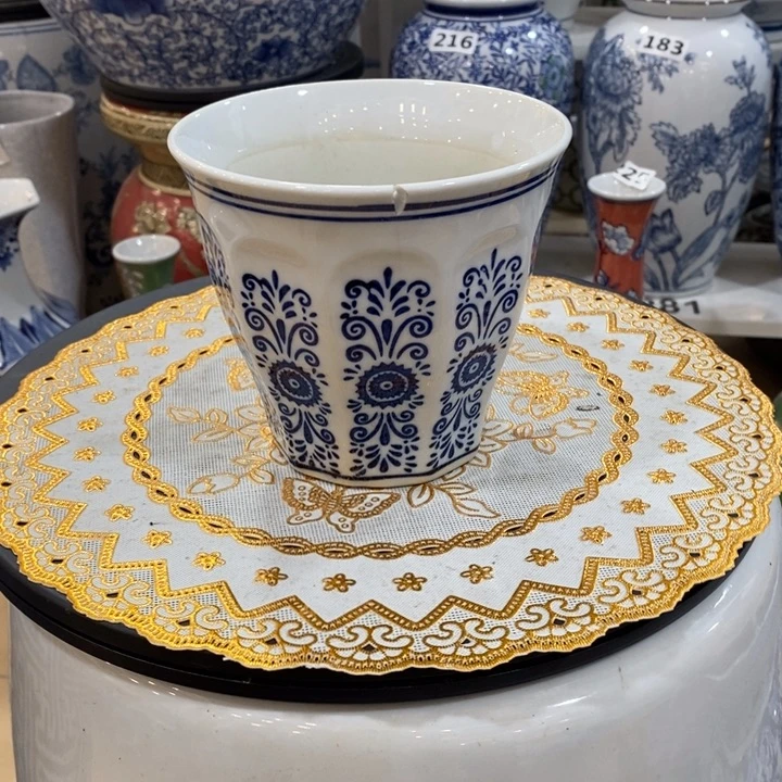 摆件@***物手绘陶瓷，瑕疵，缺口。