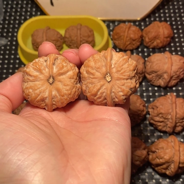柴***核文玩核桃把件大八腿