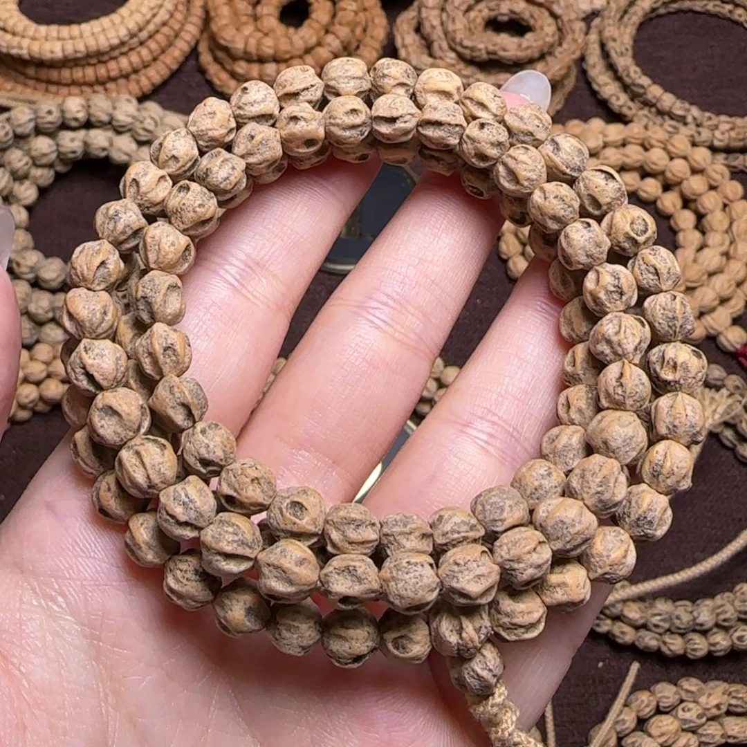 柏香籽/百香籽吊坠空**狗