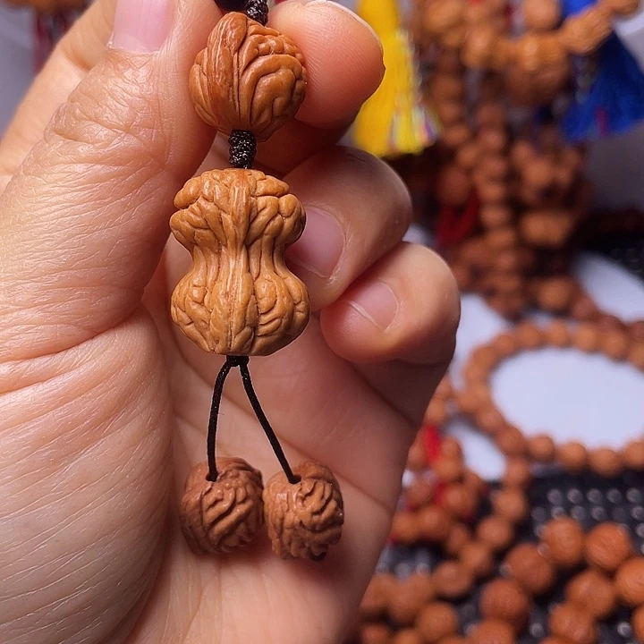 桃核吊坠龙纹桃枭