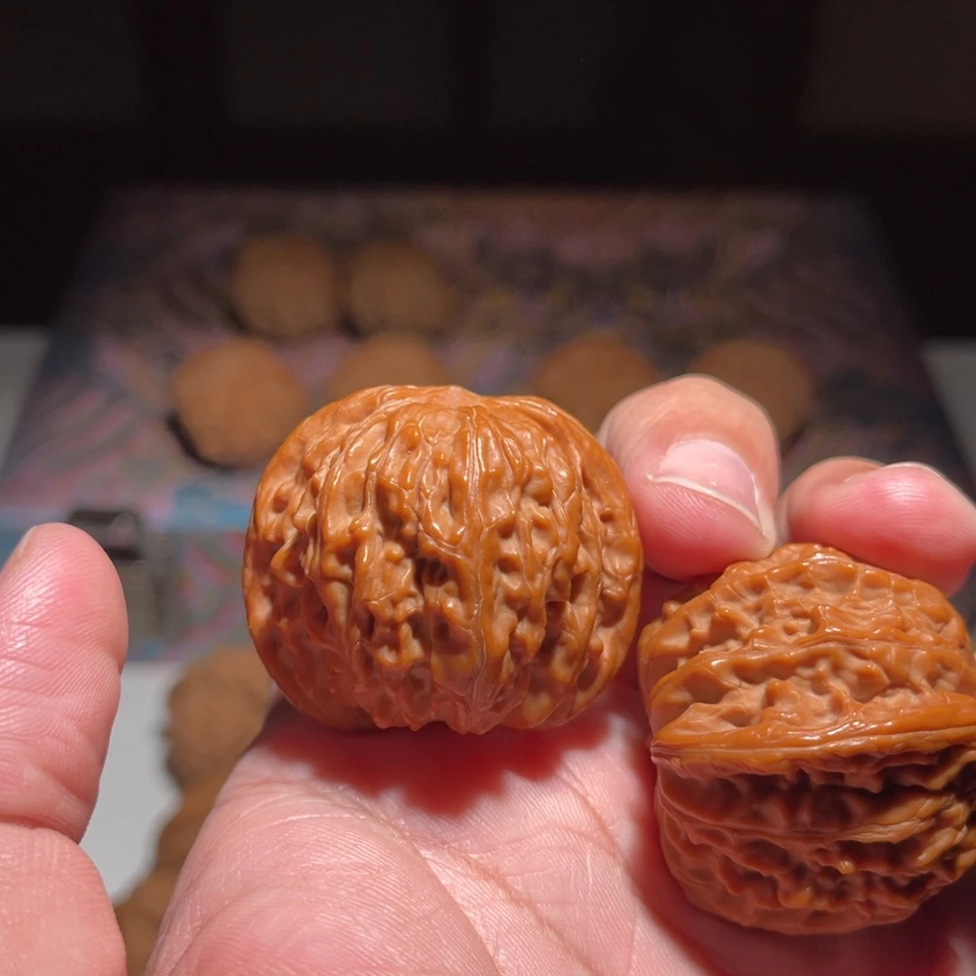 文玩核桃吊坠李*龙磨盘