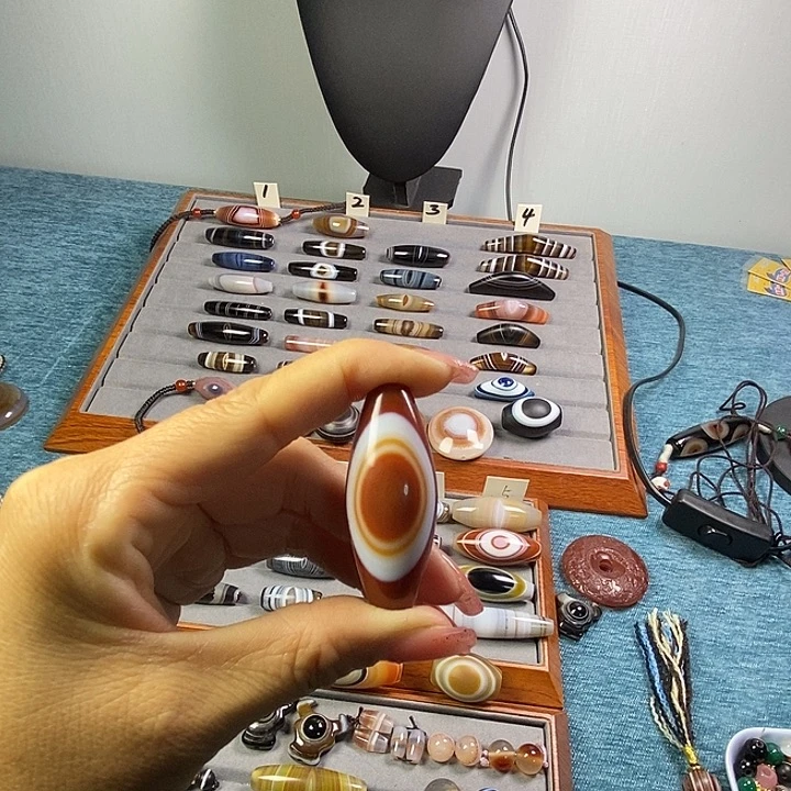 藏***༒玛瑙/玉髓合金颈饰