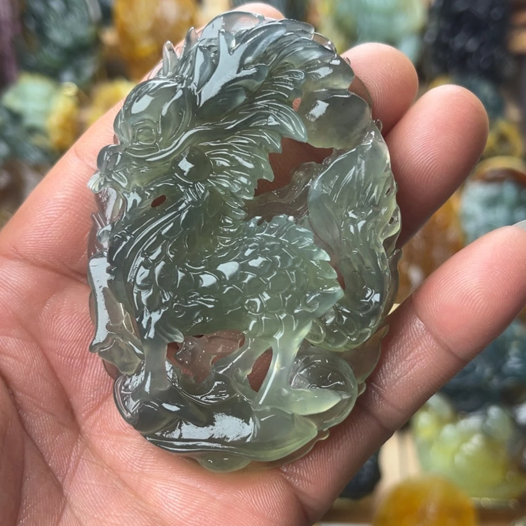 用***2蛇纹石玉未镶嵌颈饰