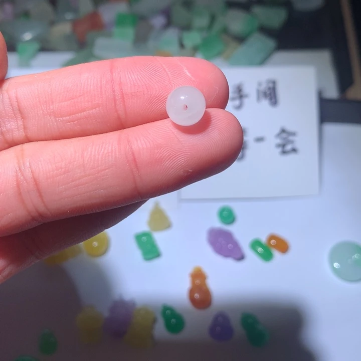 清***心翡翠未镶嵌颈饰挂件