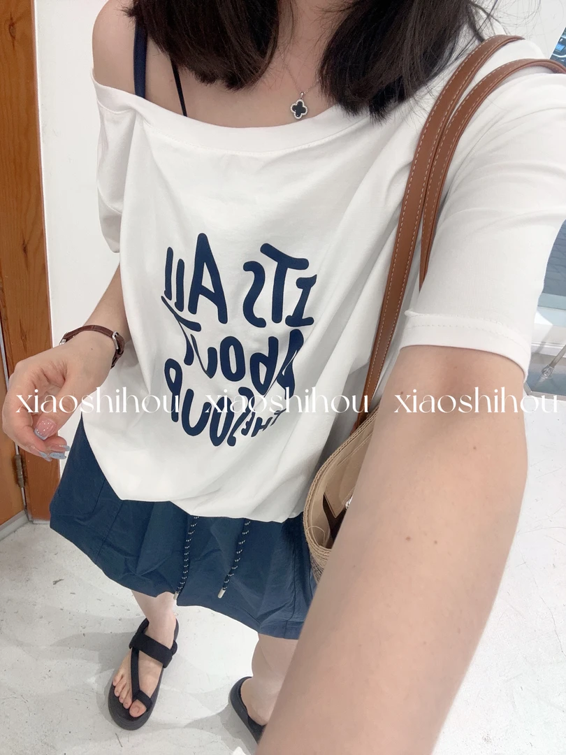 小时候女装店吊带英文露肩短袖6816