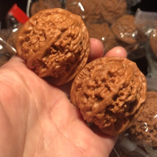 文玩核桃吊坠蚂蚁沟