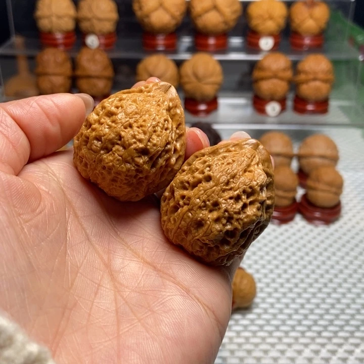 文玩核桃把件42寿星桃元宝