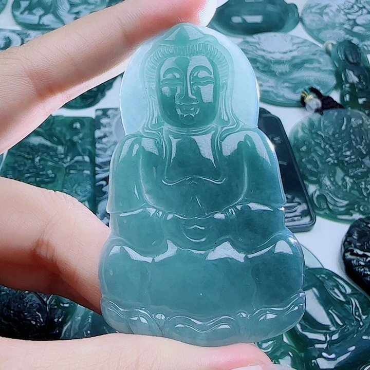 翡翠未镶嵌颈饰多样性发货天然的A货翡翠