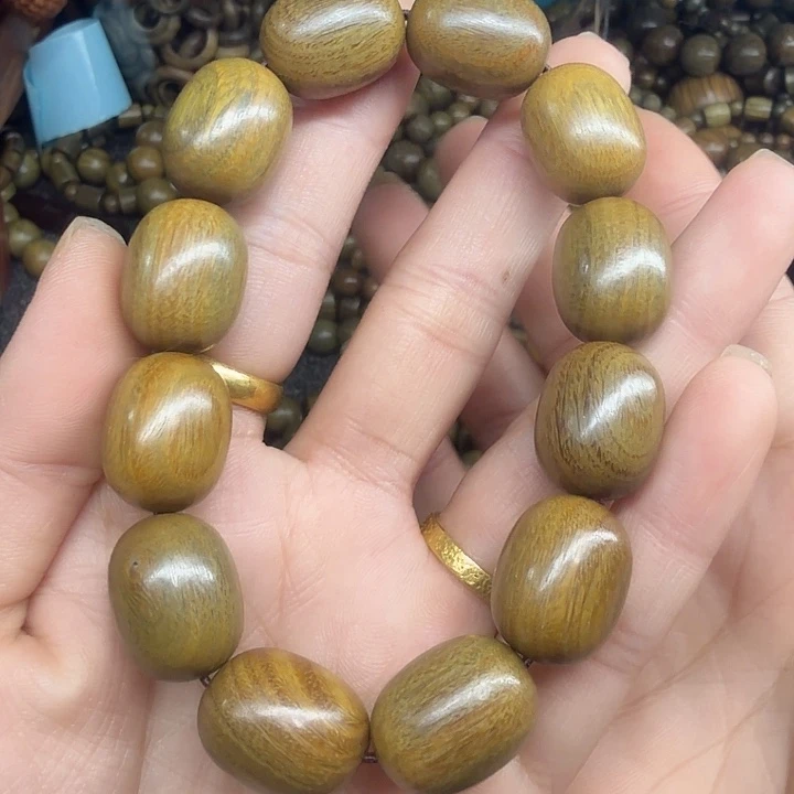 维腊木（绿檀）无事牌