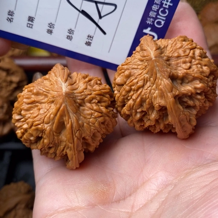 悟***道把件桃核全品满天星