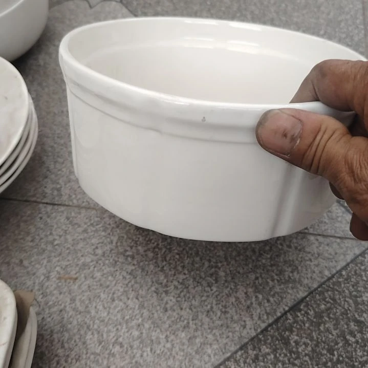 瓷片陶瓷盘子碗啥都有