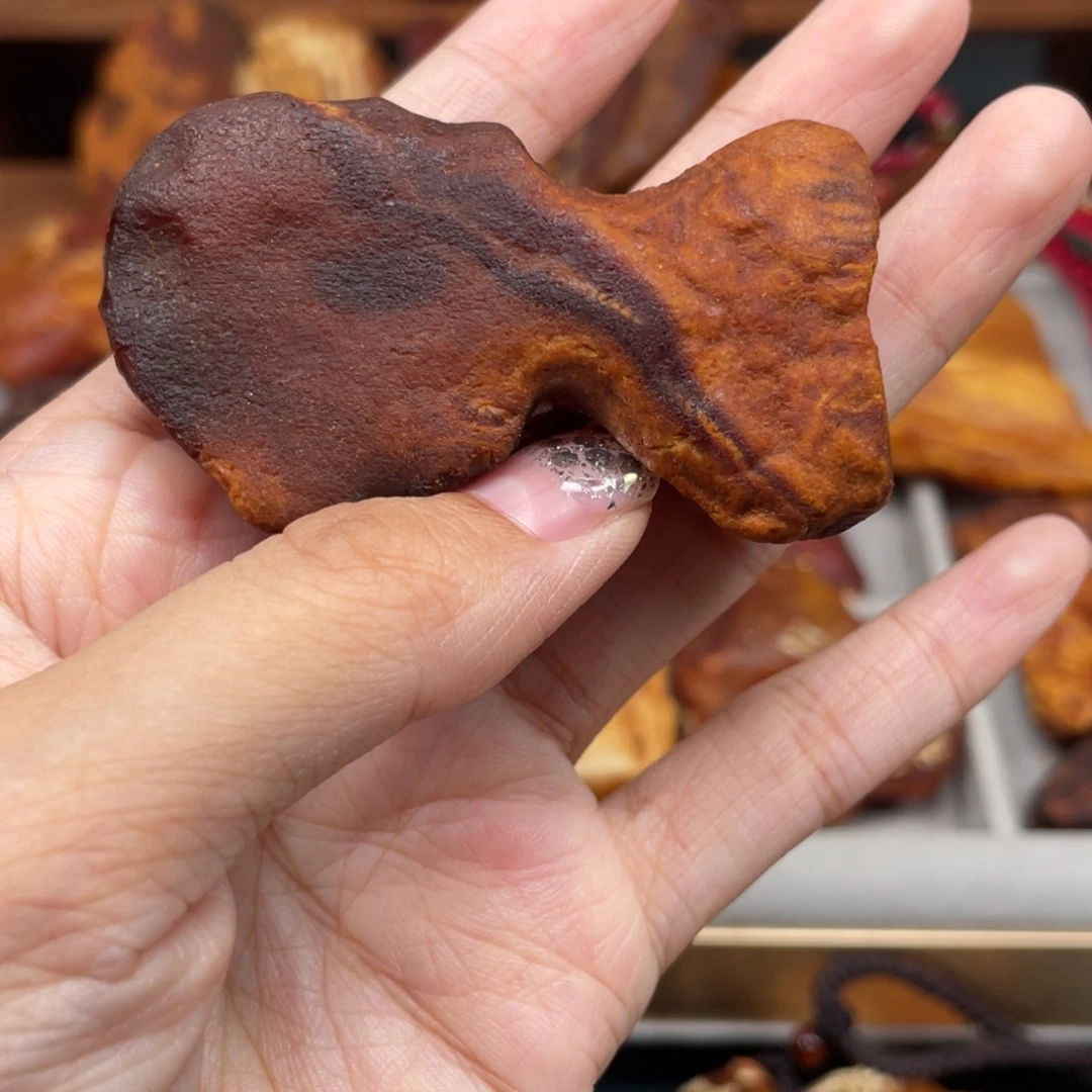 未镶嵌蜜蜡珠宝奇石