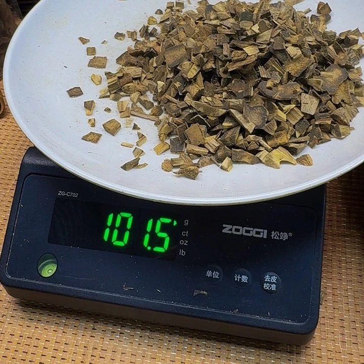 沉香碎屑沉香Ｏ白棋101克