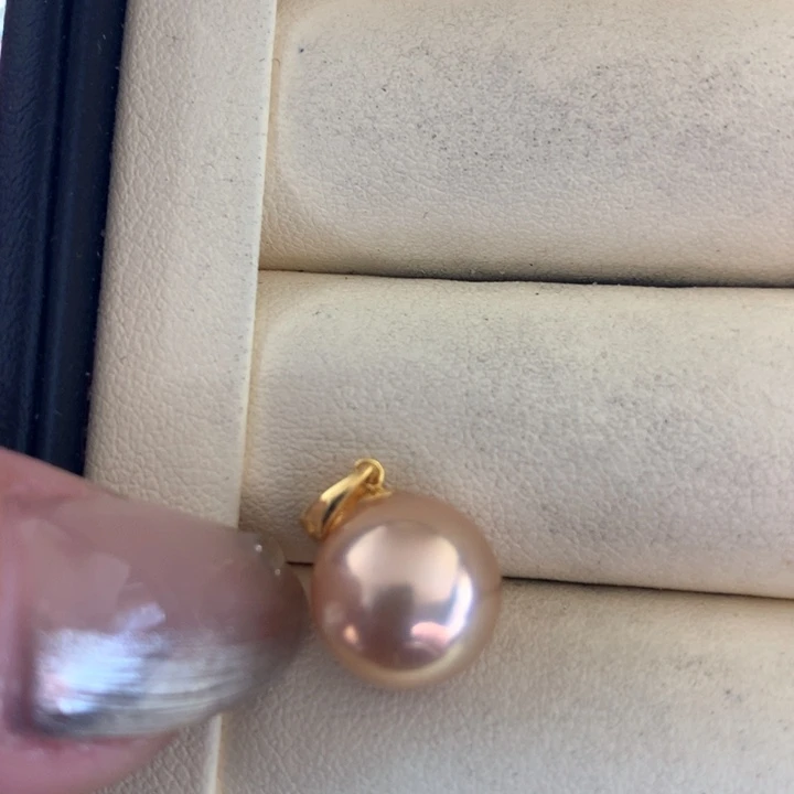 颈饰18K金镶嵌淡水珍珠