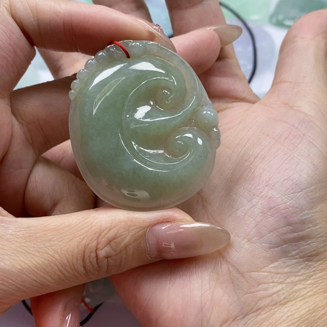 翡翠未镶嵌颈饰吊坠