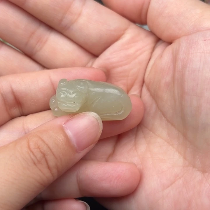 未镶嵌和田玉挂件