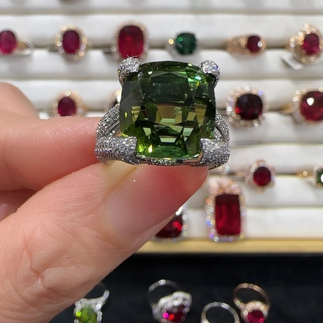 碧玺戒指18K金镶嵌12.64ct