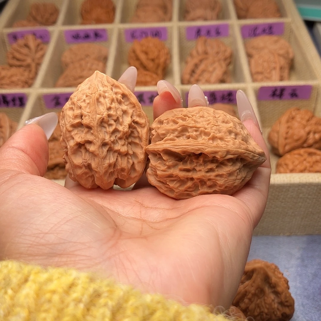 华***把件文玩核桃沈阳鸡心