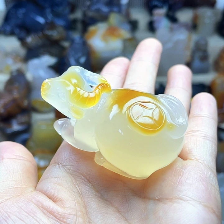 黔***飞玛瑙/玉髓未镶嵌饰品