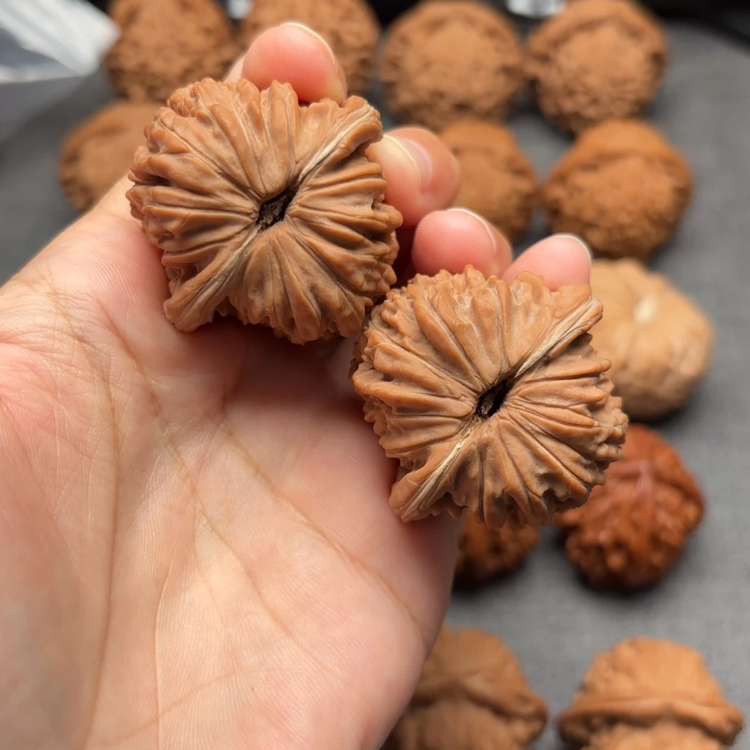 遇***衫吊坠文玩核桃山地楼42