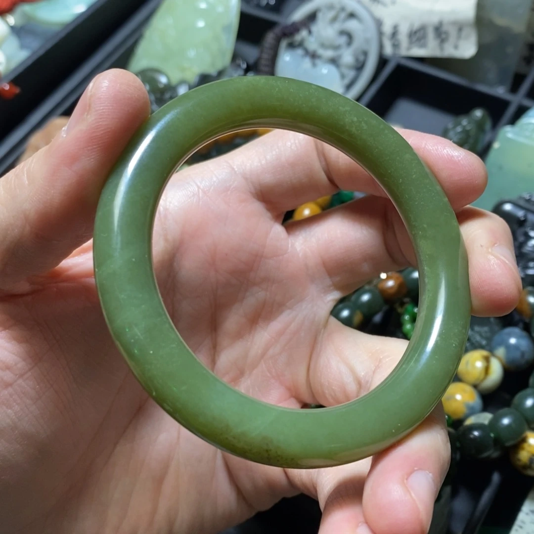 和田玉未镶嵌颈饰56口