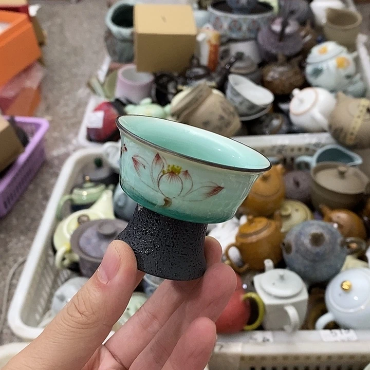 陶瓷艺术品及陶瓷壶壶
