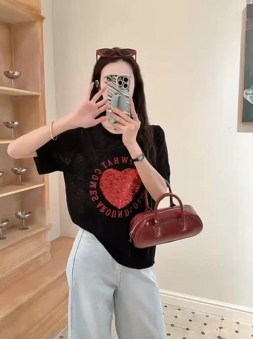 耐磨字母短袖圆领爱心钉亮片T恤百搭夏季外穿