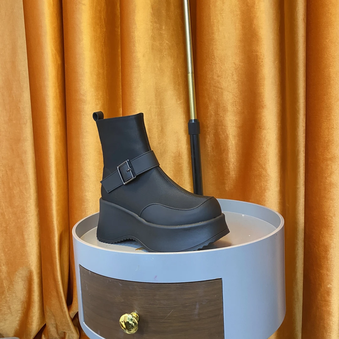 2213时尚潮流前线百搭新款网红款式女鞋