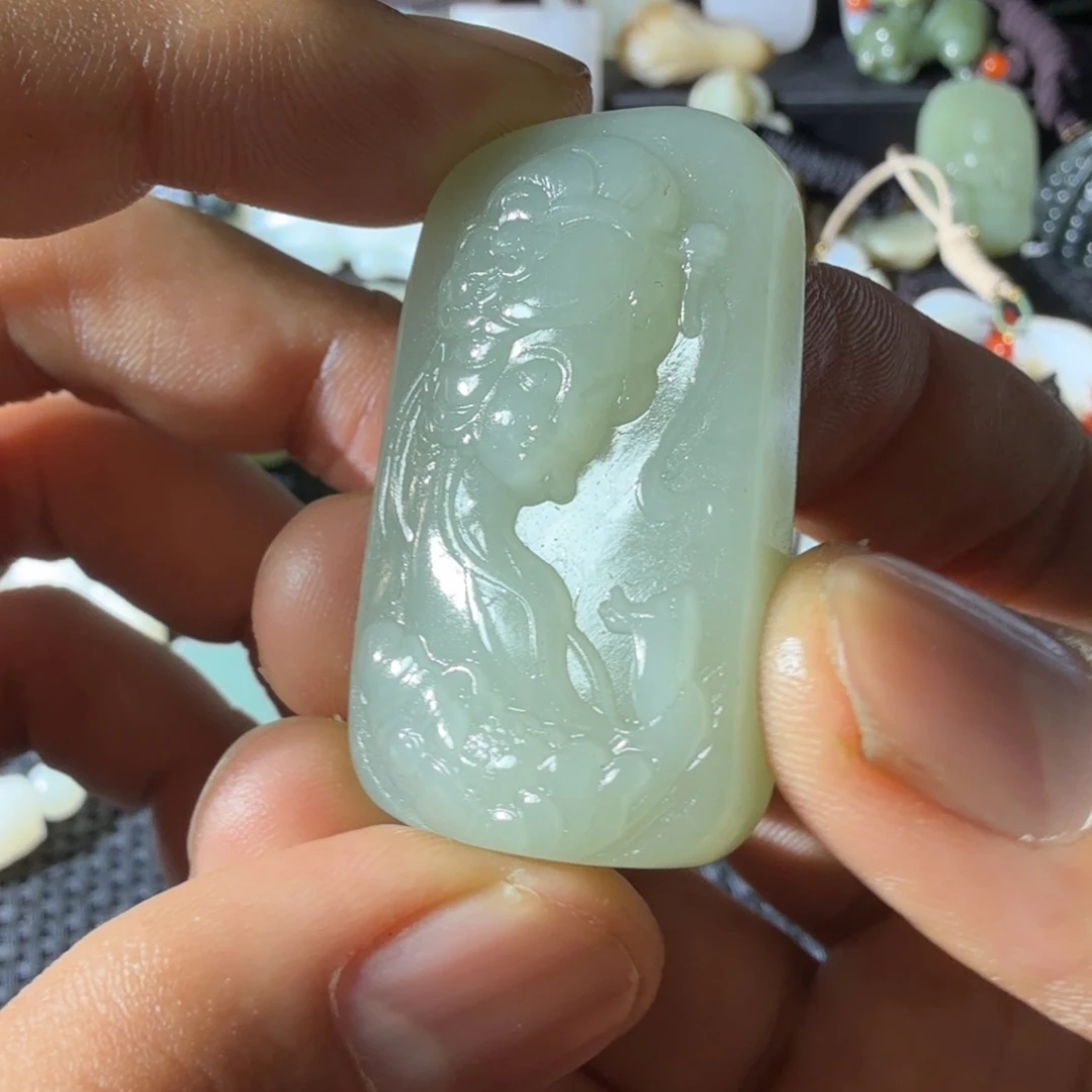 和田玉未镶嵌颈饰