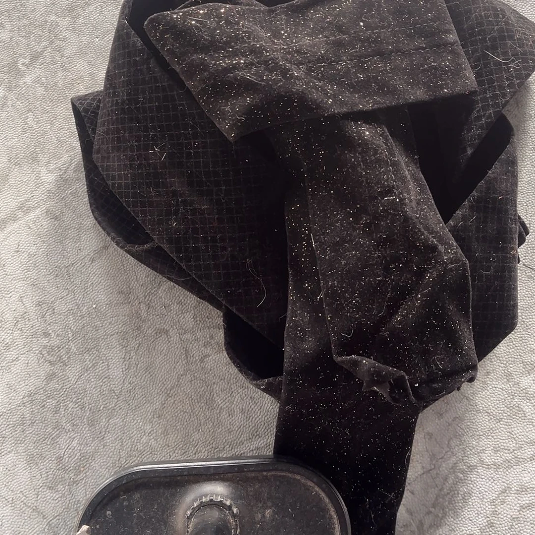 秀****tiyiihggggggggyyttg