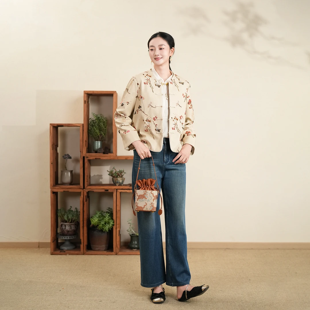 布符新中式「法式刺绣弧摆开衩外套」2026年春季小香风NCWT21C