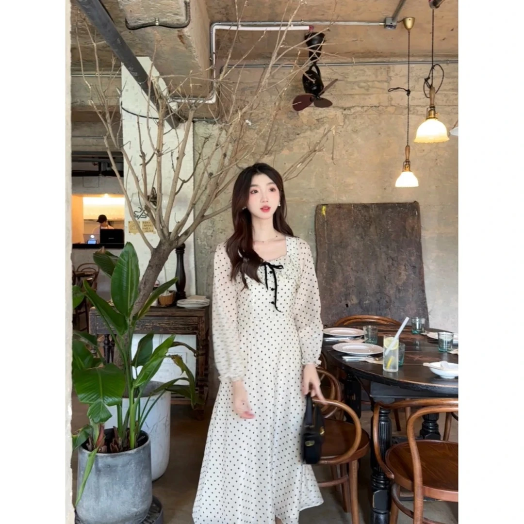 瞌睡兔清仓【微风蜜语】小方领立体植绒小花显瘦连衣裙新中式女装