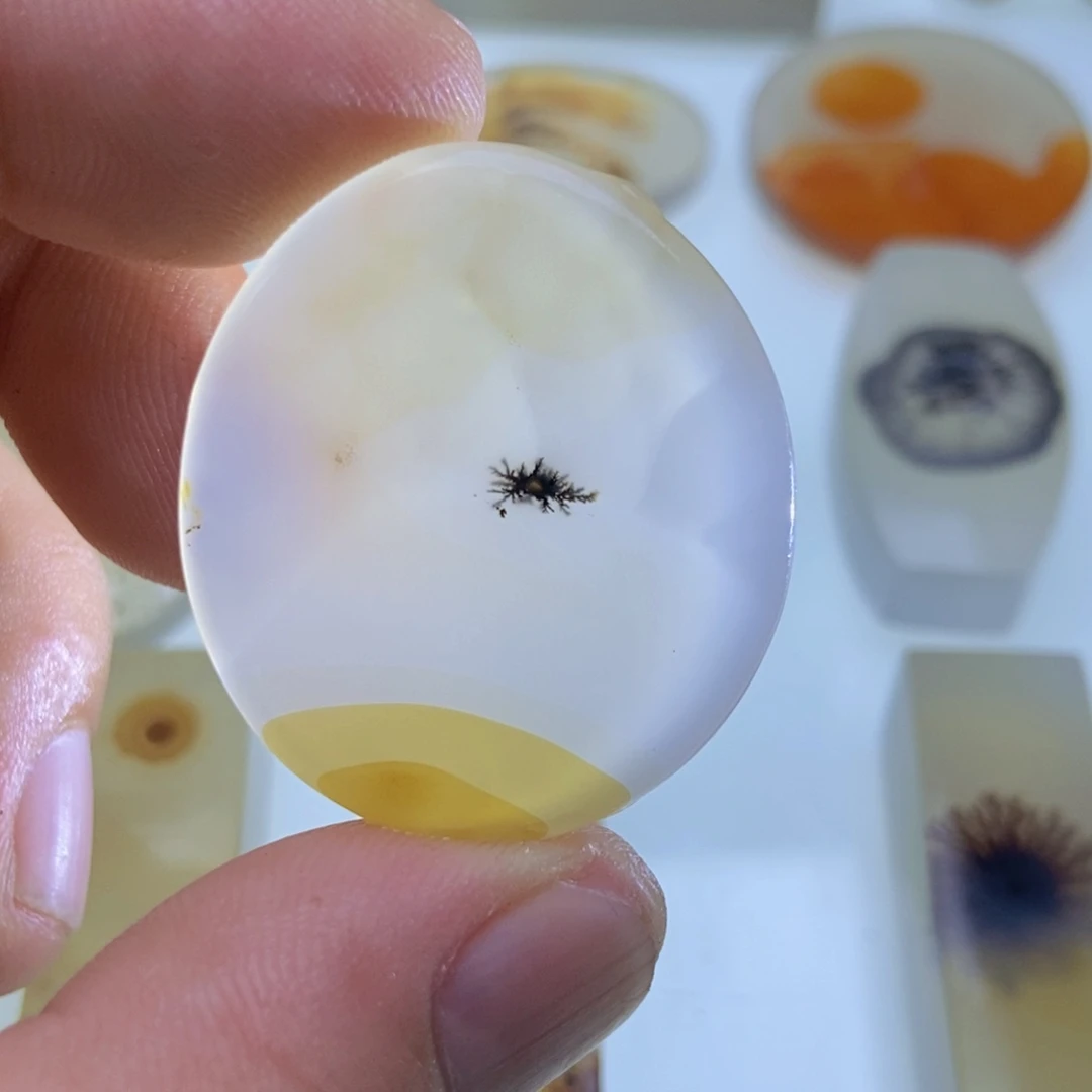 【闪购商品】未镶嵌颈饰玛瑙/玉髓