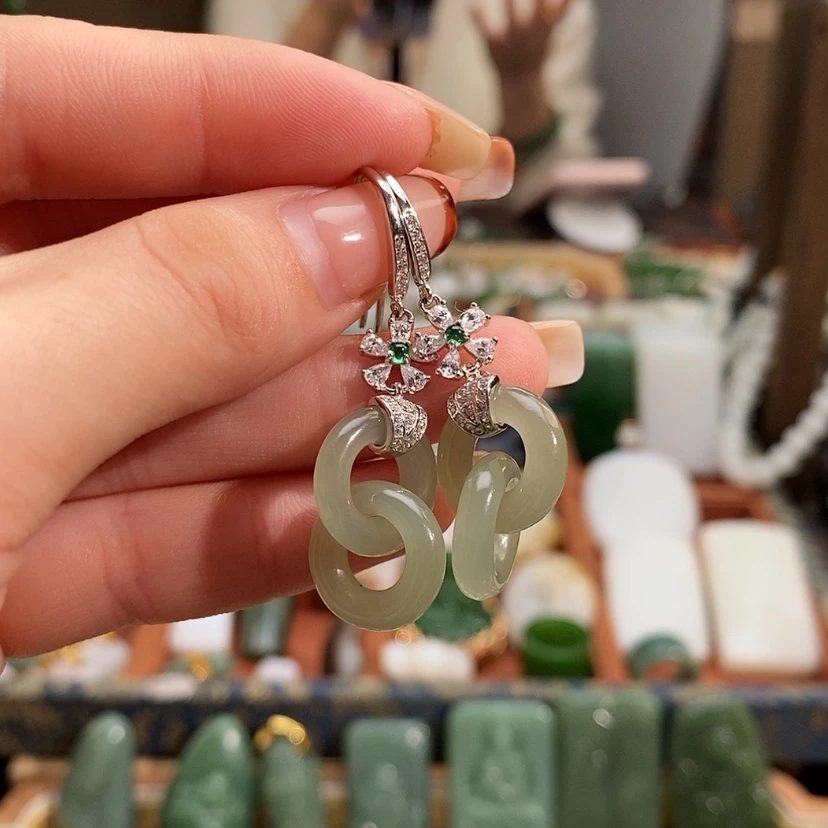 【闪购商品】吊坠(不含链)银S925镶嵌和田玉耳饰