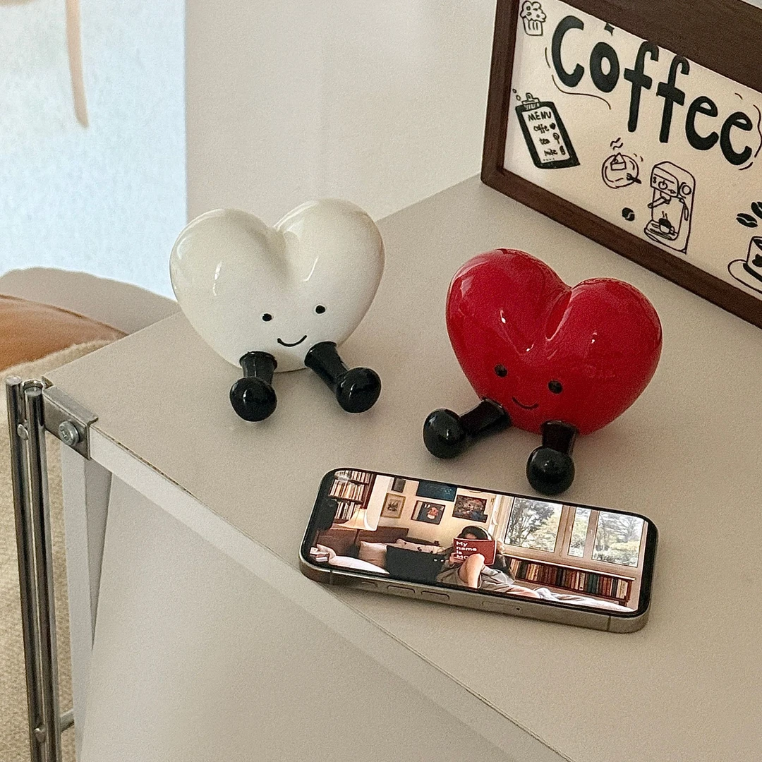 爱心抱抱手机支架轻奢ins高级感可爱风必备送礼装饰结婚礼物摆件