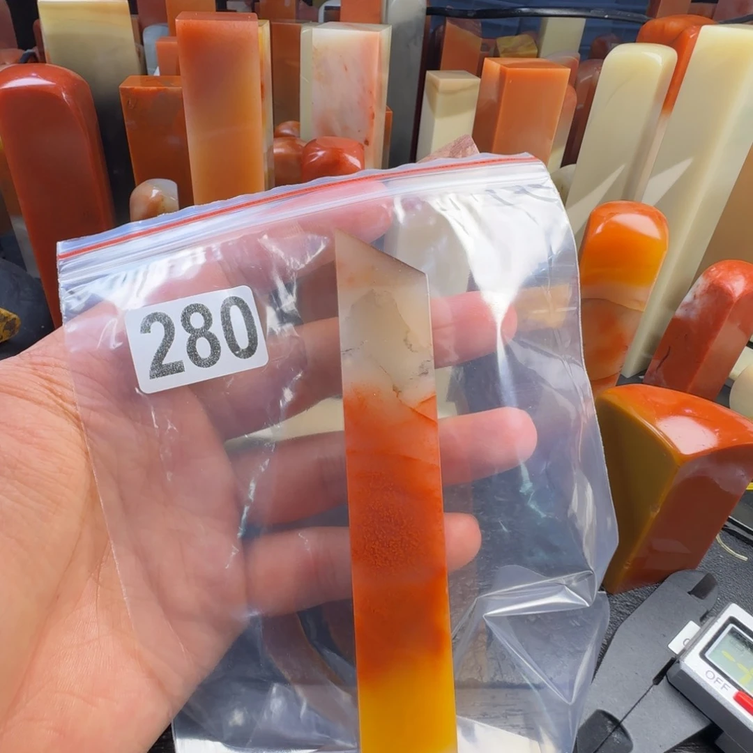 老挝石那*季uhkhjhkjkhjkjnj