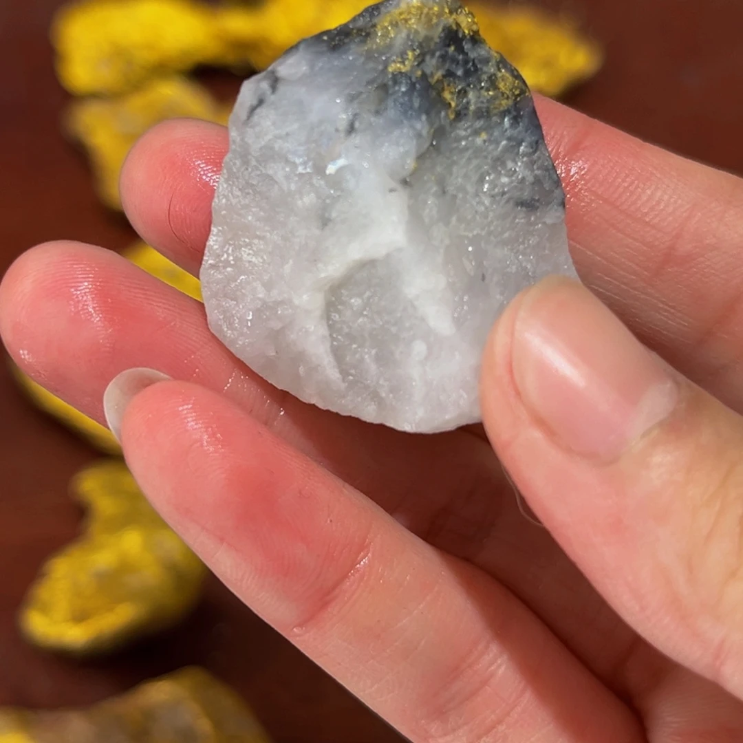 用***5石材明金矿标本约21克