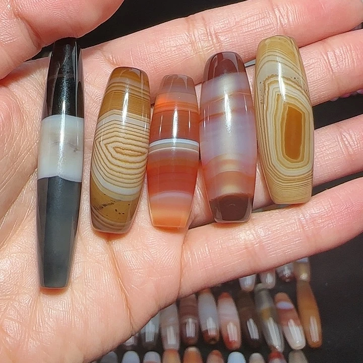 玛瑙/玉髓颈饰未镶嵌云*处