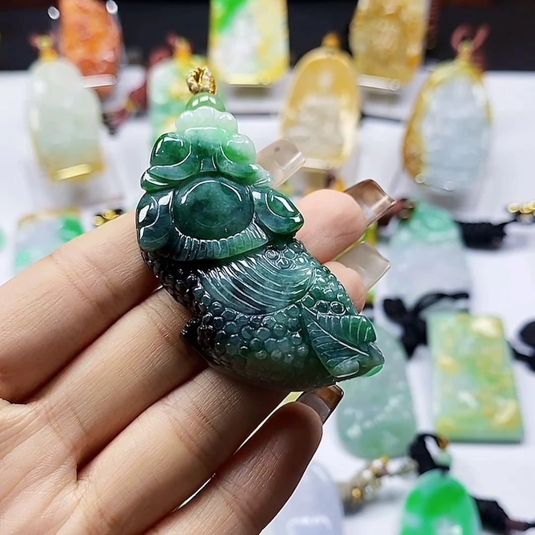 翡翠未镶嵌颈饰天然翡翠A货