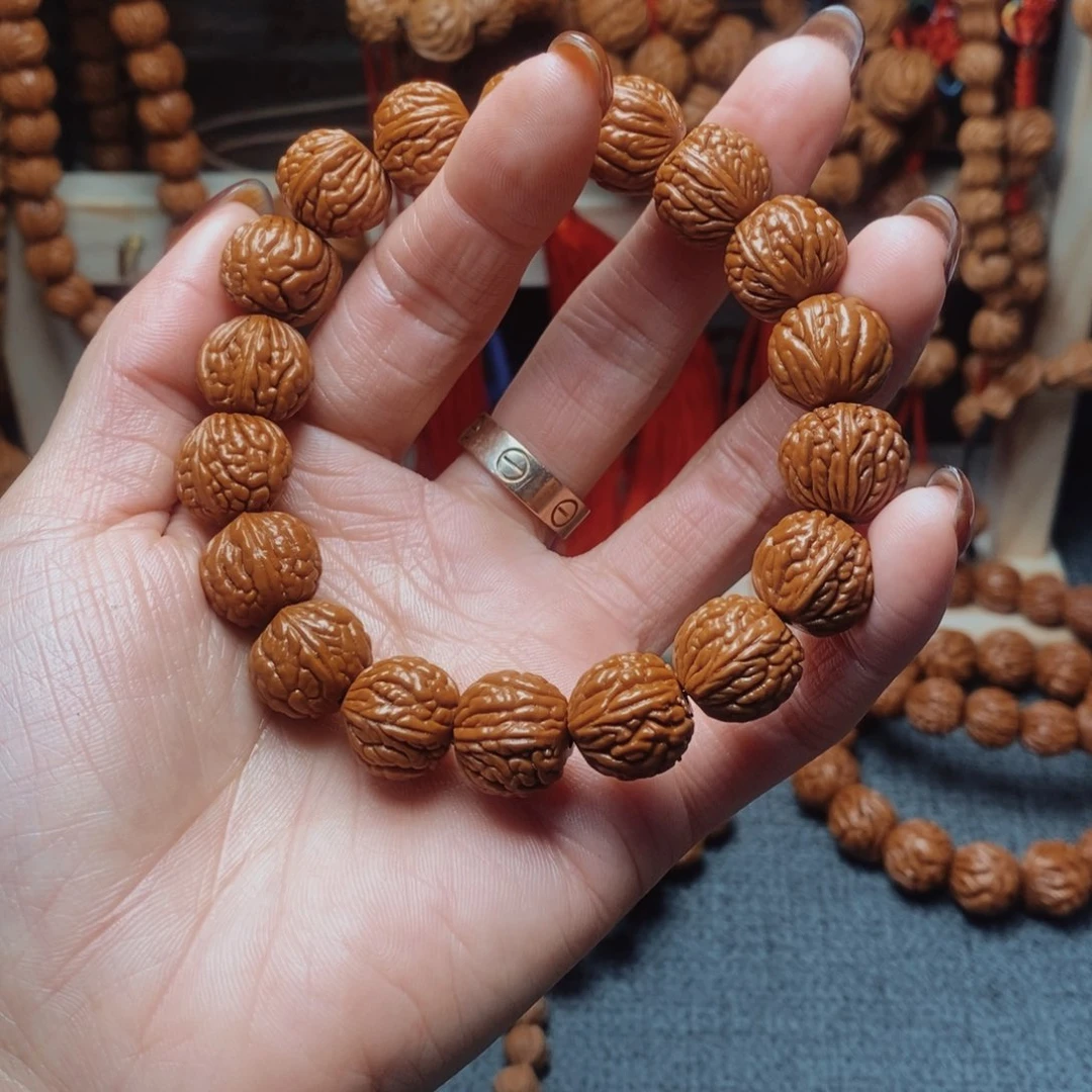 吊坠桃核龙纹桃枭