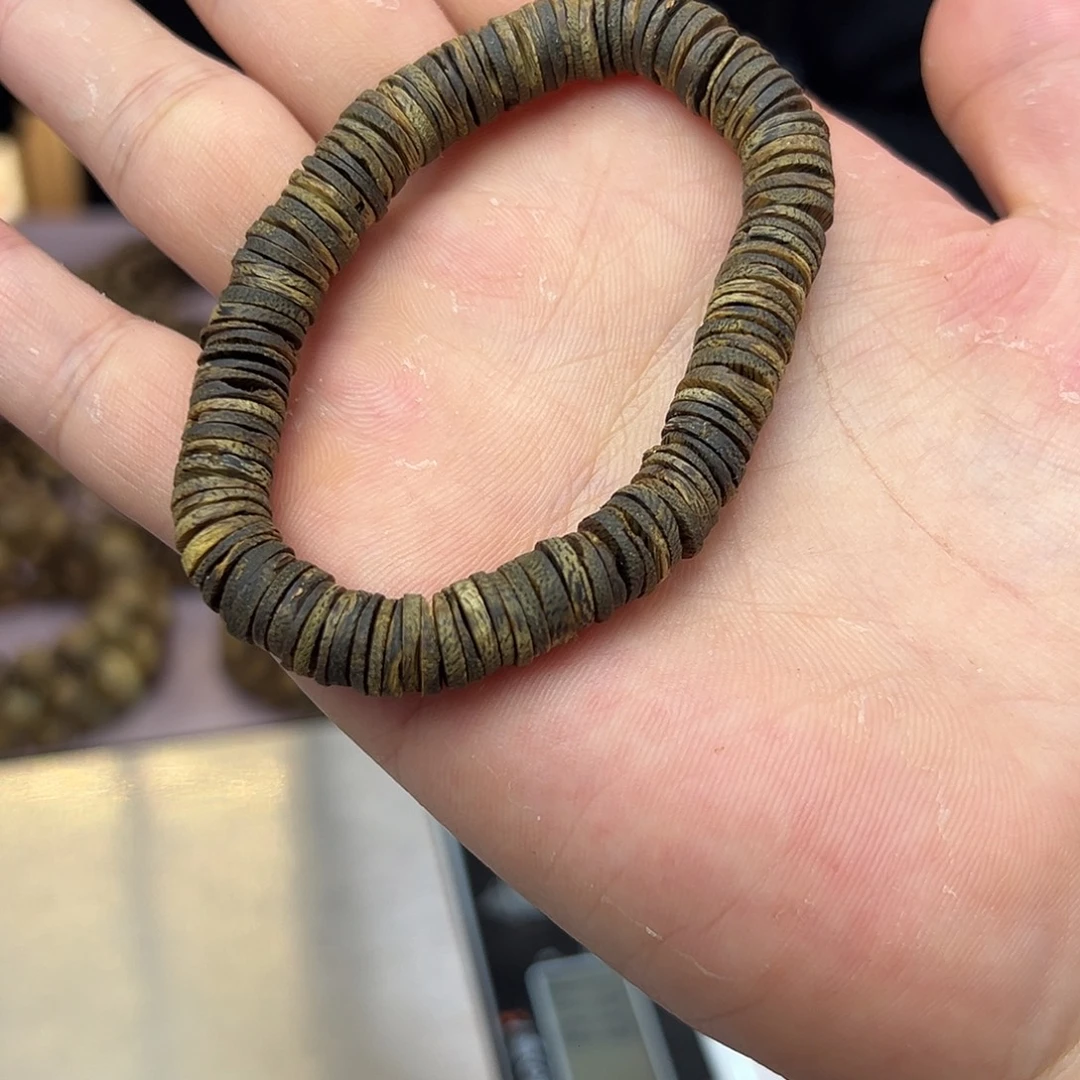 沉香碎屑沉香0.8规格沉水片片9克