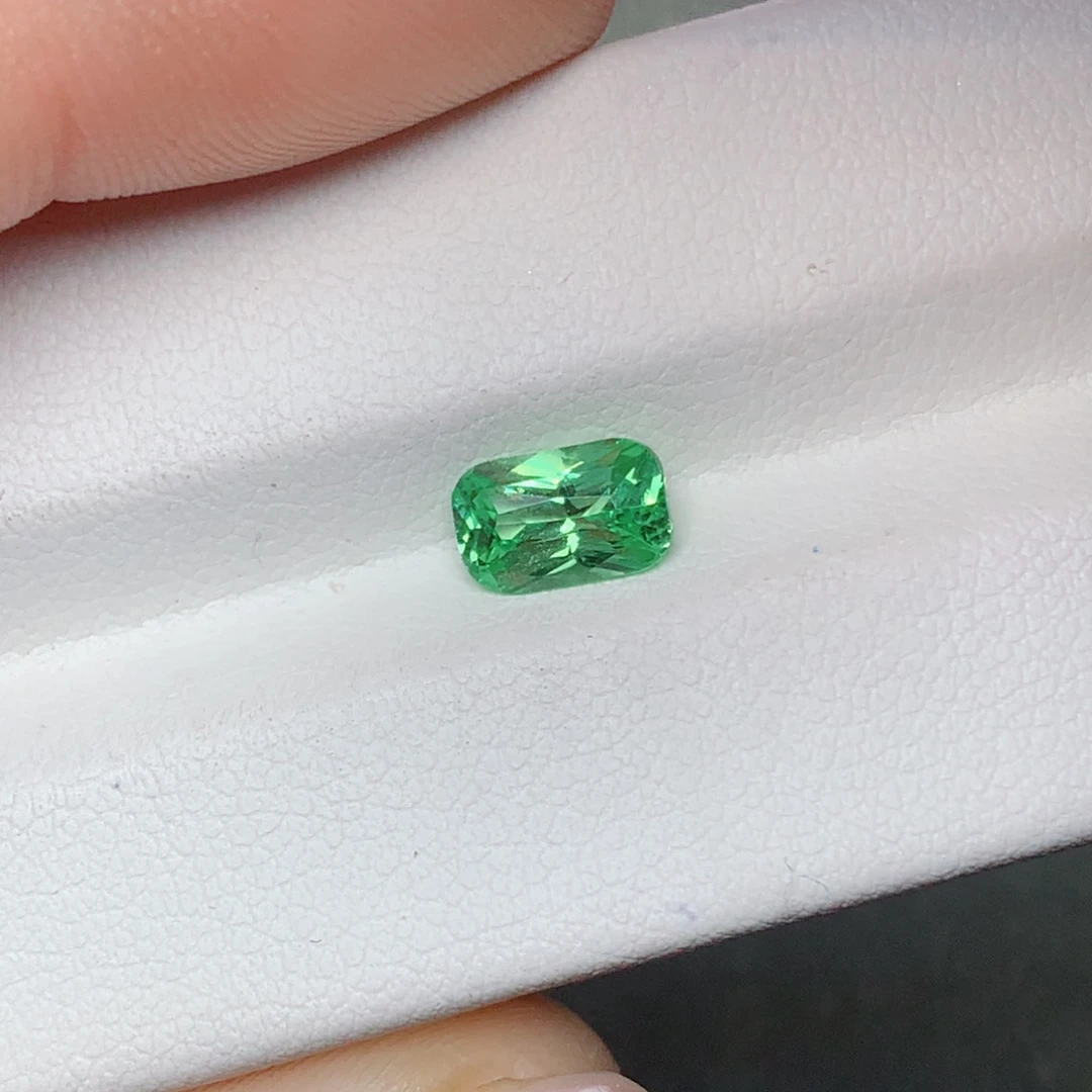 石榴石（沙弗莱）11未镶嵌1.09ct