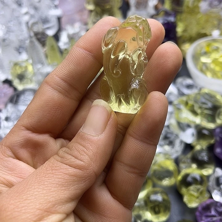 水晶摆件未镶嵌雨**沾摆件